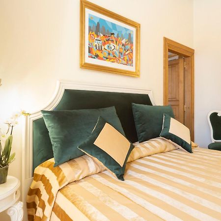 Pantheon Suites In Рим Екстериор снимка